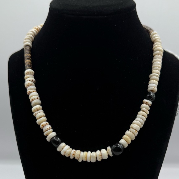 Elegant Cream and Black Beaded Necklace - Picture 1 of 5